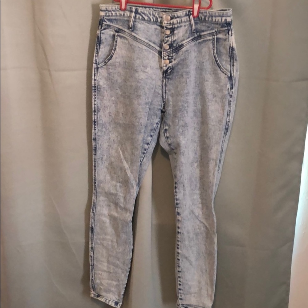 High Waisted jeans